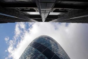LONSwissRe03.jpg