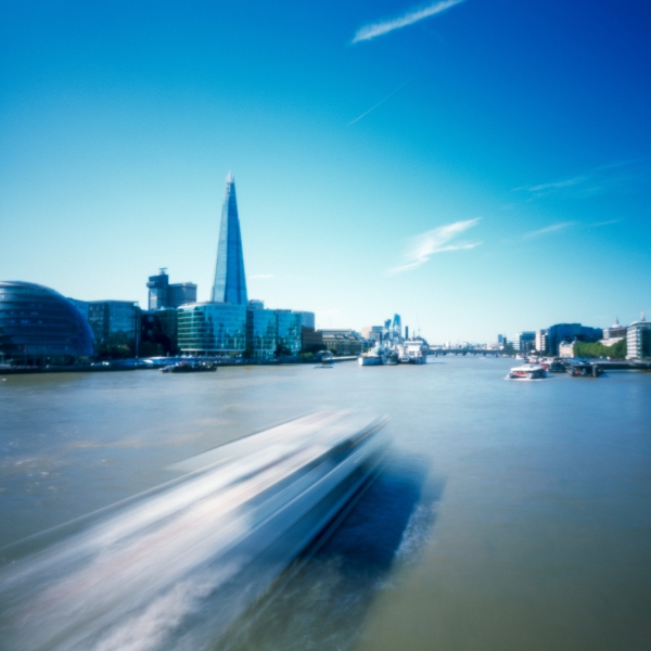 River Thames, Ondu Pinhole Fuji Provia